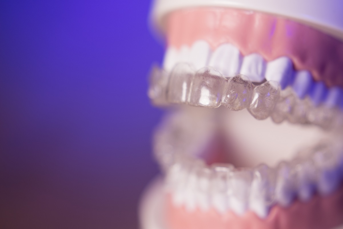 invisalign on a false teeth model