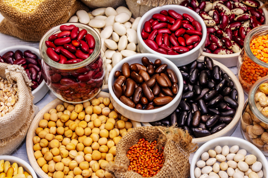 different types of beans and grains