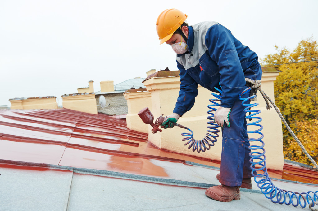 spray painting roof